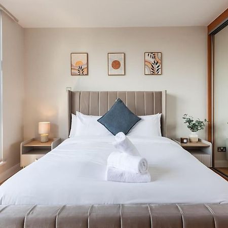 Modern Penthouse Apartment 2 Bed, 2 Bath Sleeps 6 City Centre Белфаст Экстерьер фото